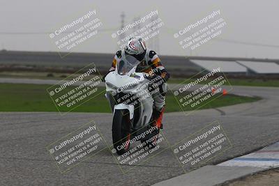 media/Nov-30-2025-TrackDaz (Sun) [[d8b22663df]]/A Group/Session 4 (Wheelie Bump)/